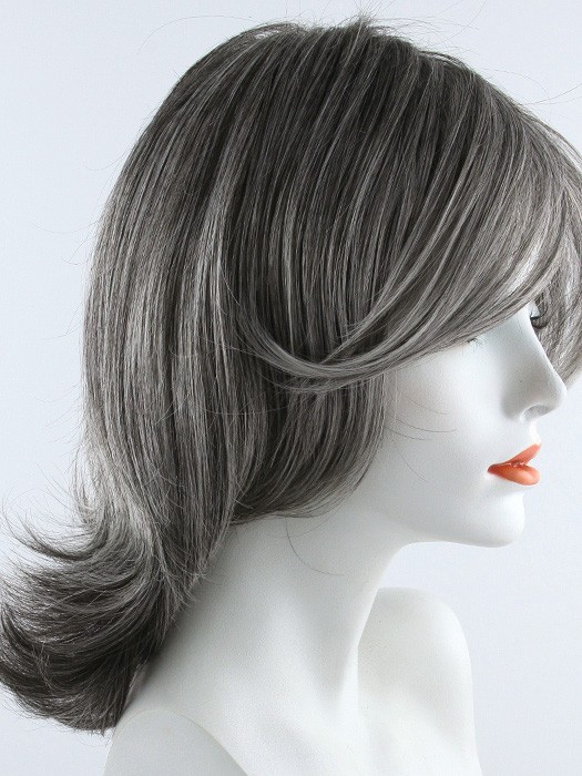 Raquel Welch Embrace Best Seller The Wig Experts™